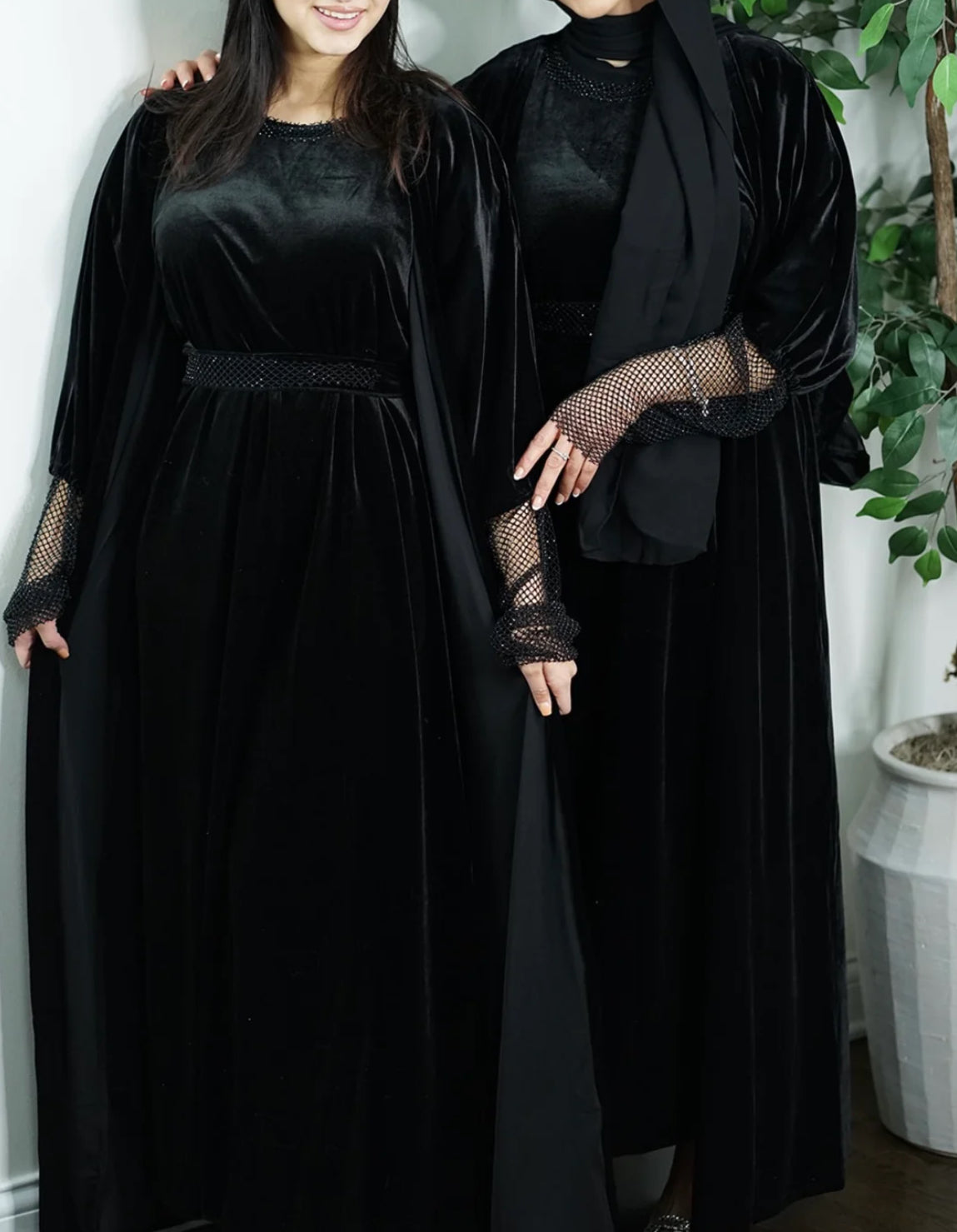 MAHAWI Velvet Embellished cuffed Abaya ( 4 pcs set)